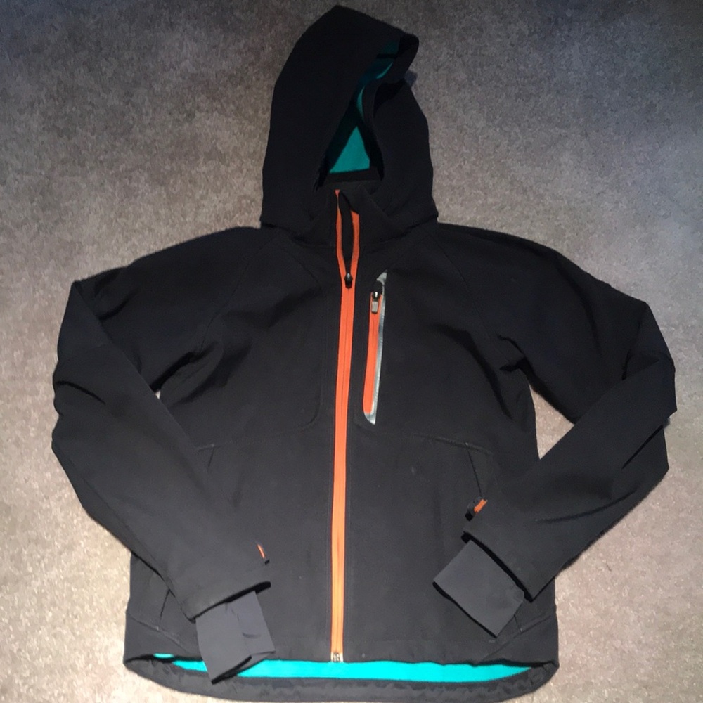 Soft shell Kids Jacket w Removable Hood